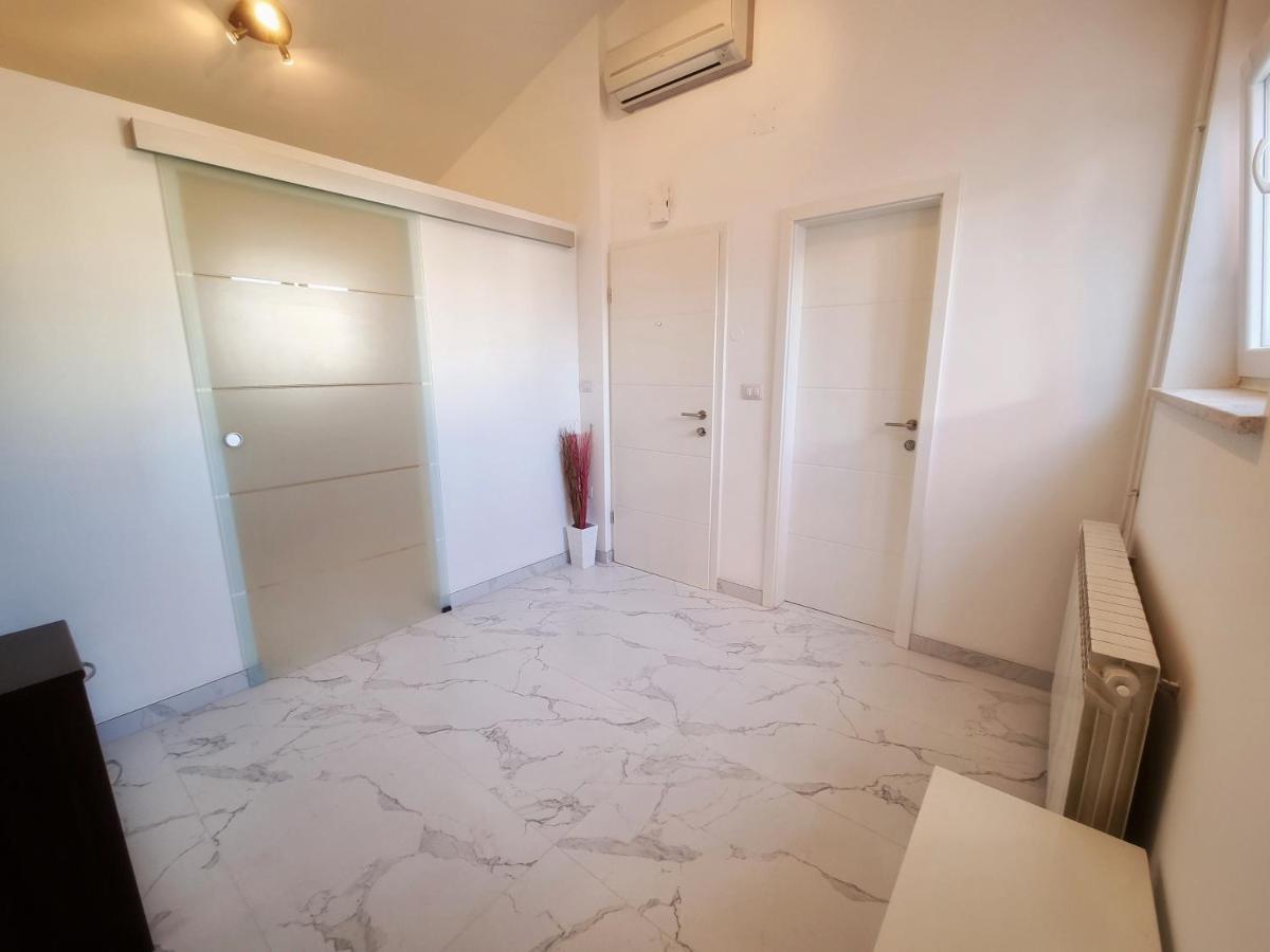 Ivis Apartment Vinkuran